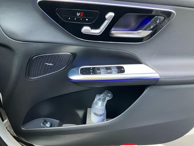 2025 Mercedes-BENZ GLC 缩略图 31