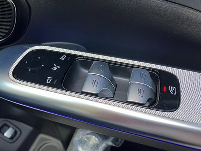 2025 Mercedes-BENZ GLC 缩略图 34