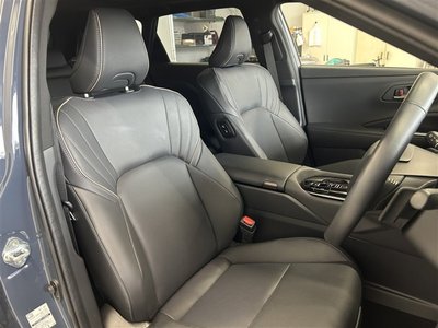 2025 Toyota CROWN ESTATE thumbnail 23
