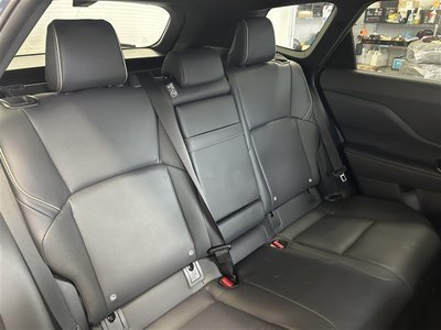 2025 Toyota CROWN ESTATE thumbnail 25