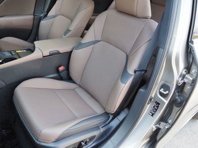 2025 Lexus ES thumbnail 23