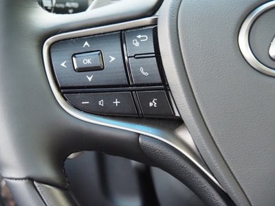 2025 Lexus ES thumbnail 34