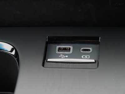 2025 Lexus ES thumbnail 46