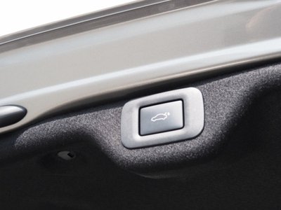2025 Lexus ES thumbnail 29