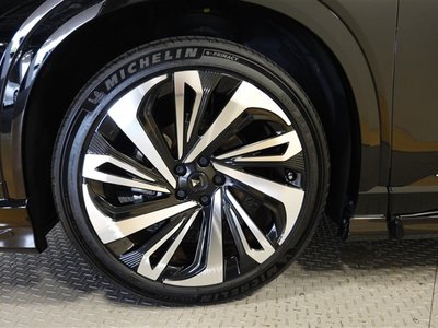 صورة 8 لـ 2025 Toyota CROWN ESTATE