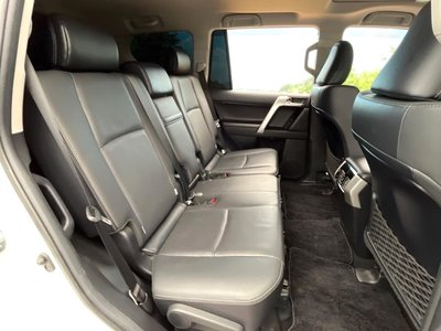 2023 Toyota LAND CRUISER PRADO 缩略图 8