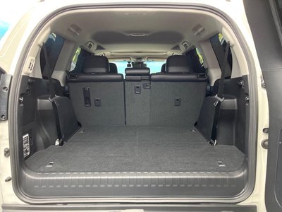 2023 Toyota LAND CRUISER PRADO 缩略图 10