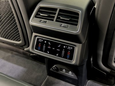 صورة مصغرة 72 لـ 2025 AUDI SQ8 SPORTBACK E-TRON