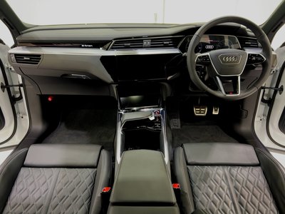 صورة مصغرة 14 لـ 2025 AUDI SQ8 SPORTBACK E-TRON