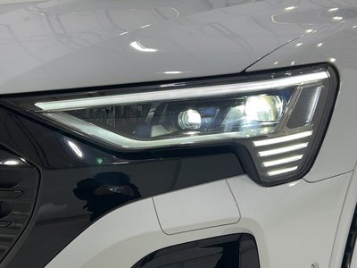 صورة مصغرة 43 لـ 2025 AUDI SQ8 SPORTBACK E-TRON