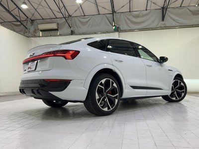 صورة مصغرة 34 لـ 2025 AUDI SQ8 SPORTBACK E-TRON