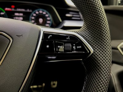صورة مصغرة 54 لـ 2025 AUDI SQ8 SPORTBACK E-TRON