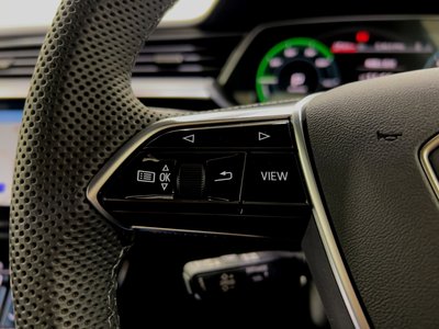 صورة مصغرة 53 لـ 2025 AUDI SQ8 SPORTBACK E-TRON