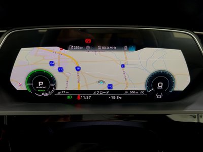 صورة مصغرة 16 لـ 2025 AUDI SQ8 SPORTBACK E-TRON