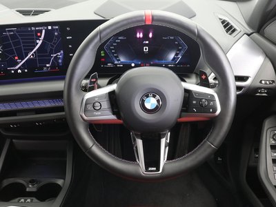 2025 BMW 1 SERIES 照片 11