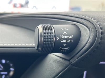 2020 Lexus LS thumbnail 17