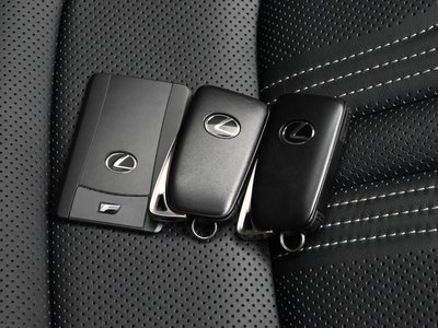 2023 Lexus RC F thumbnail 64