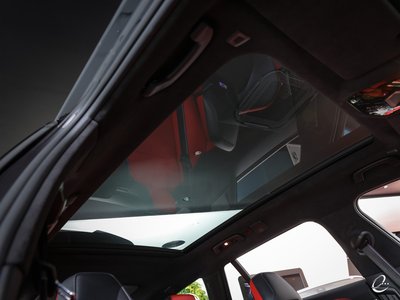 2025 BMW M5 TOURING photo 11