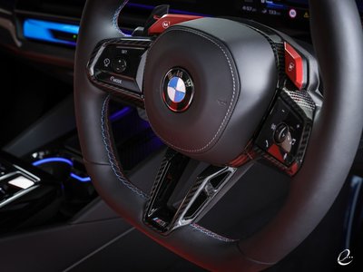 2025 BMW M5 TOURING photo 7