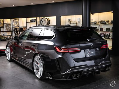 2025 BMW M5 TOURING photo 65
