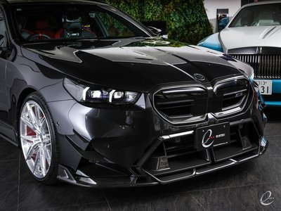 2025 BMW M5 TOURING photo 40