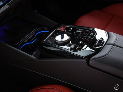 2025 BMW M5 TOURING photo 13