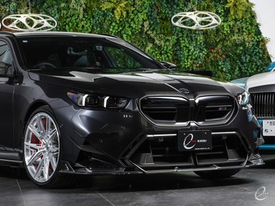 2025 BMW M5 TOURING photo 18