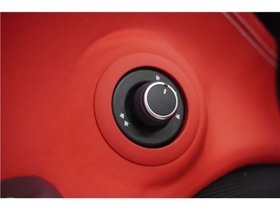 صورة مصغرة 21 لـ 2018 Ferrari 488 SPIDER
