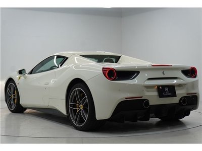 صورة مصغرة 8 لـ 2018 Ferrari 488 SPIDER