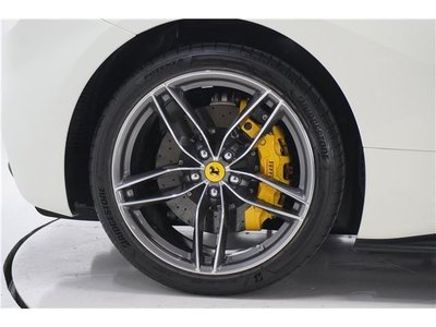 صورة مصغرة 9 لـ 2018 Ferrari 488 SPIDER