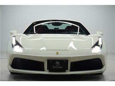 صورة مصغرة 2 لـ 2018 Ferrari 488 SPIDER