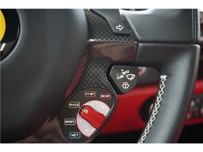 صورة مصغرة 13 لـ 2018 Ferrari 488 SPIDER