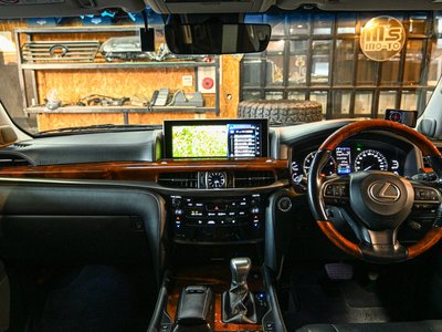 2016 Lexus LX — фото 39