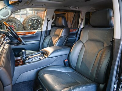 2016 Lexus LX — фото 24