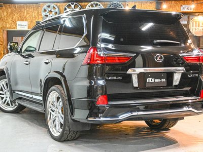 2016 Lexus LX — фото 21