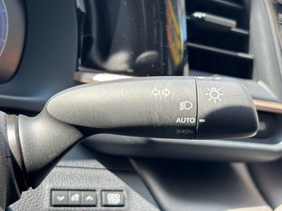 2025 Toyota CROWN CROSSOVER thumbnail 29