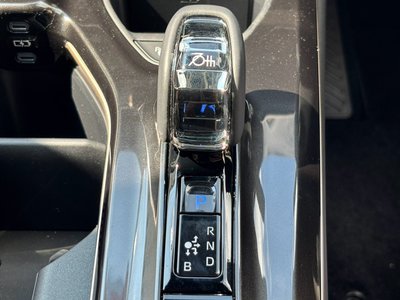 2025 Toyota CROWN CROSSOVER thumbnail 33