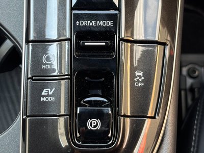2025 Toyota CROWN CROSSOVER thumbnail 35