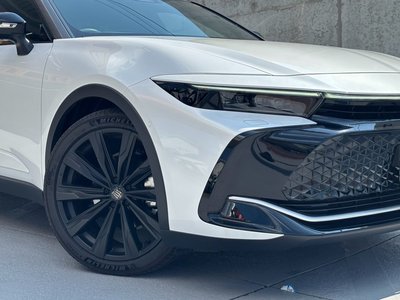 2025 Toyota CROWN CROSSOVER thumbnail 40