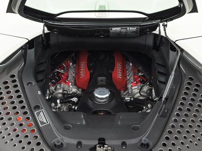 صورة 10 لـ 2023 Ferrari SF90 SPIDER