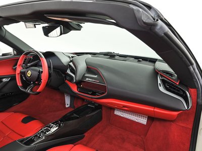صورة 15 لـ 2023 Ferrari SF90 SPIDER