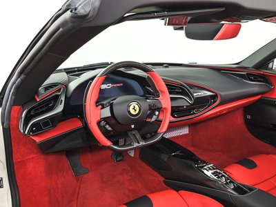 صورة 14 لـ 2023 Ferrari SF90 SPIDER