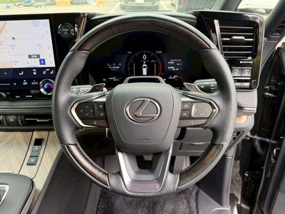 2024 Lexus LM — фото 40