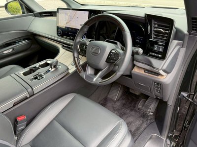 2024 Lexus LM — фото 41