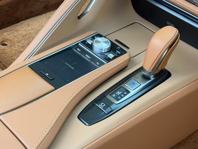 2021 Lexus LC CONVERTIBLE — миниатюра 22