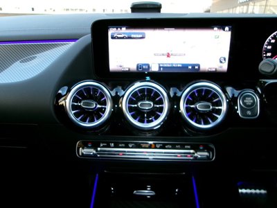 2025 Mercedes-BENZ GLA AMG photo 9
