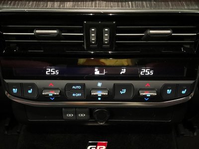 2023 Toyota LAND CRUISER 300 thumbnail 42
