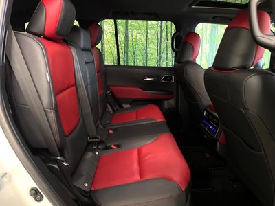 2023 Toyota LAND CRUISER 300 photo 16