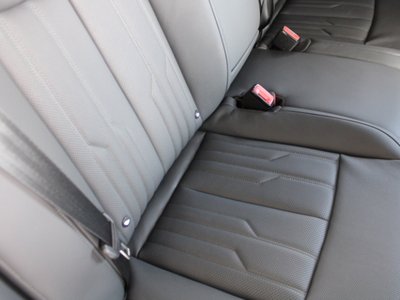 2025 AUDI A8 thumbnail 39