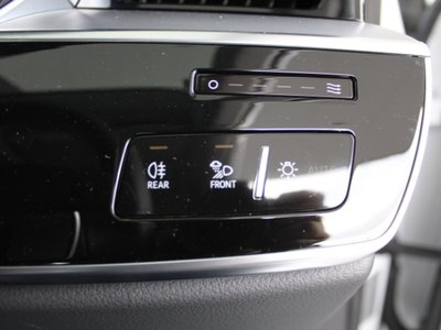 2025 AUDI A8 thumbnail 59